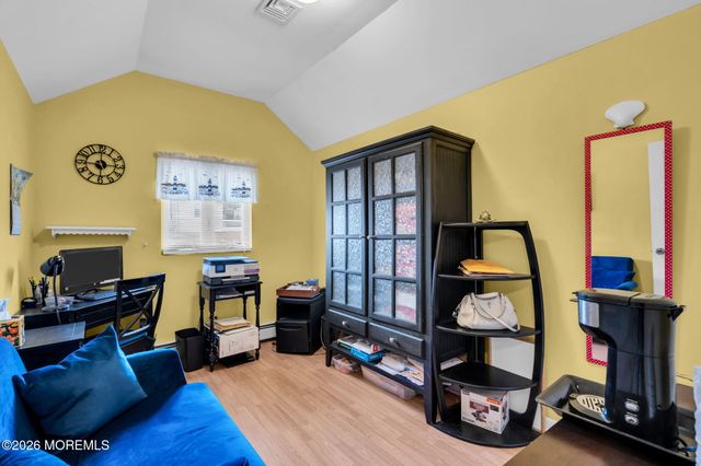 3467 E Lisbon Avenue, Toms River, NJ 08753