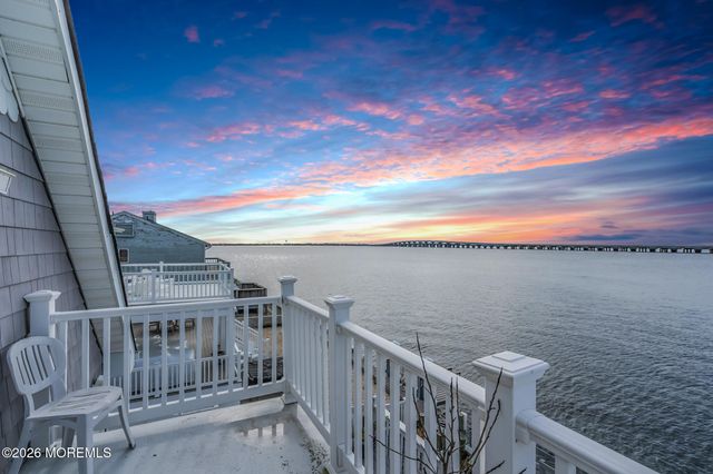 3467 E Lisbon Avenue, Toms River, NJ 08753