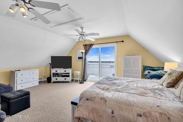 3467 E Lisbon Avenue, Toms River, NJ 08753