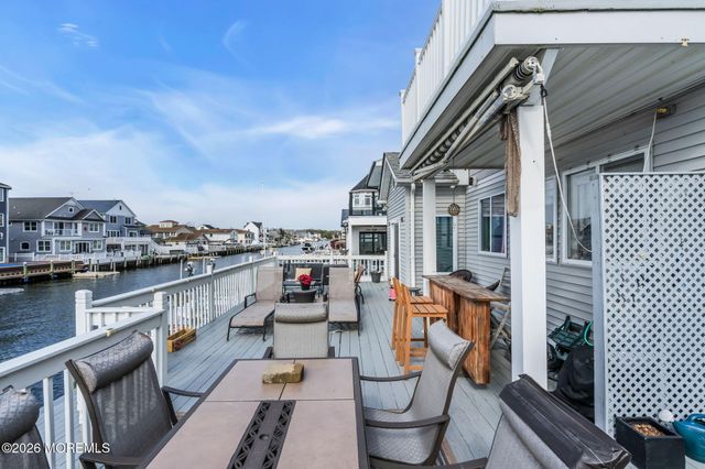 3467 E Lisbon Avenue, Toms River, NJ 08753