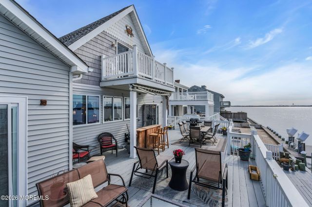 3467 E Lisbon Avenue, Toms River, NJ 08753