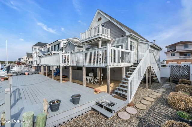 3467 E Lisbon Avenue, Toms River, NJ 08753