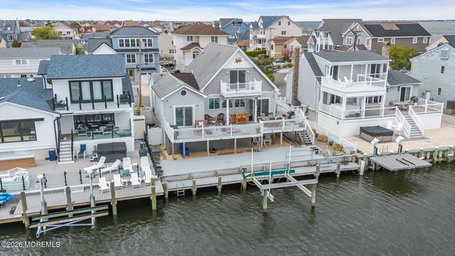 3467 E Lisbon Avenue, Toms River, NJ 08753