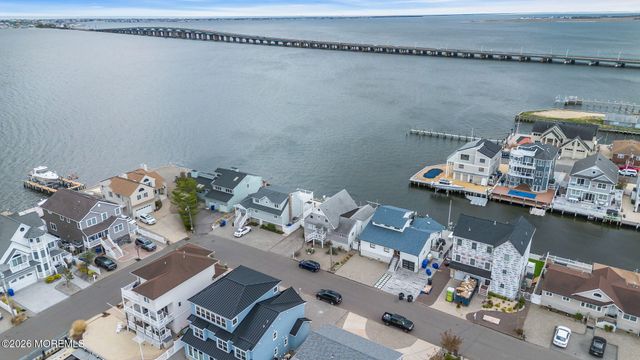 3467 E Lisbon Avenue, Toms River, NJ 08753