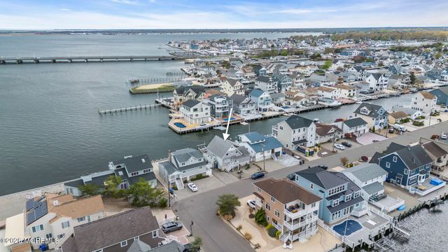 3467 E Lisbon Avenue, Toms River, NJ 08753