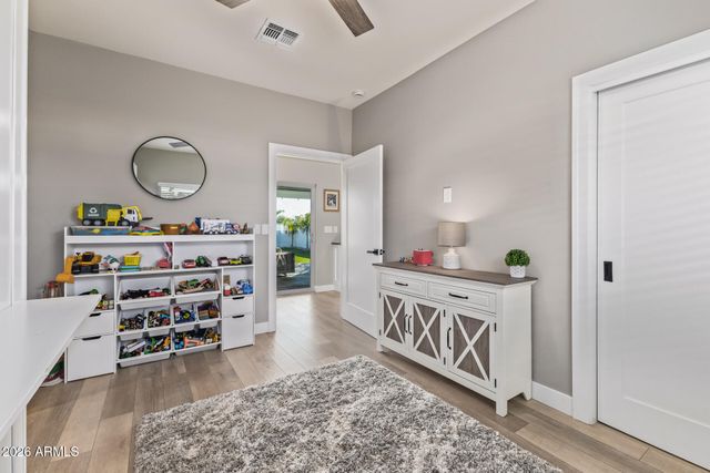 8223 E VIRGINIA Avenue, Scottsdale, AZ 85257