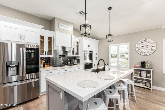 8223 E VIRGINIA Avenue, Scottsdale, AZ 85257