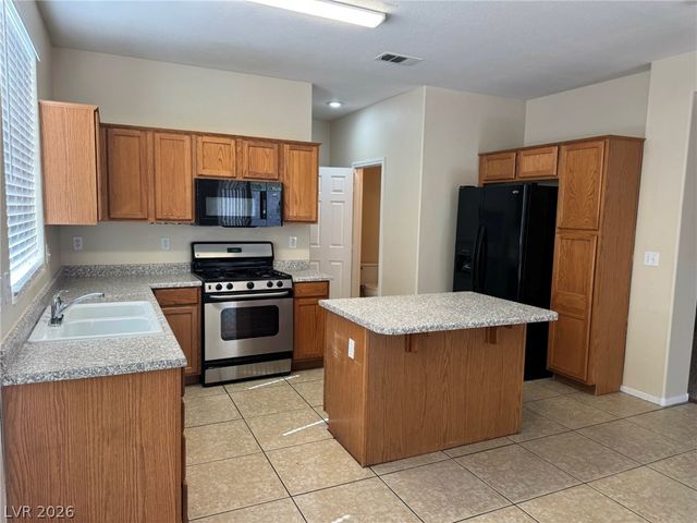8901 MEDICINE WHEEL Avenue, Las Vegas, NV 89143