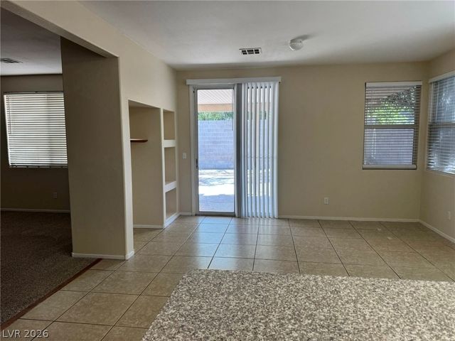 8901 MEDICINE WHEEL Avenue, Las Vegas, NV 89143