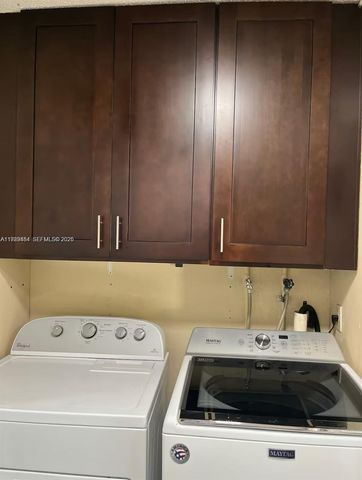 9321 NW 14th St, Pembroke Pines, FL 33024