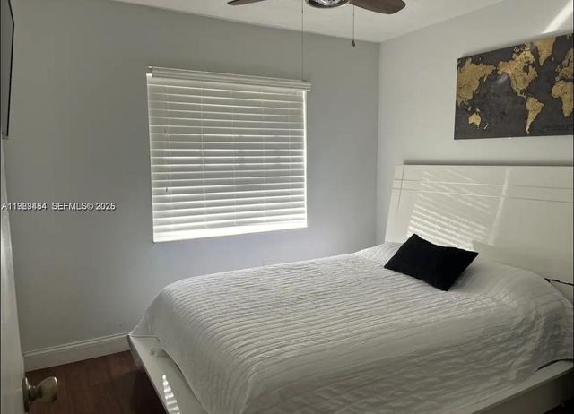 9321 NW 14th St, Pembroke Pines, FL 33024