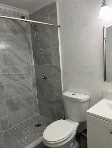 9321 NW 14th St, Pembroke Pines, FL 33024