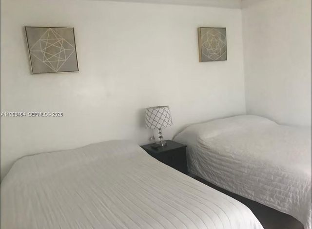 9321 NW 14th St, Pembroke Pines, FL 33024