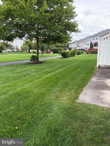193 FOUNTAYNE LN, Lawrenceville, NJ 08648