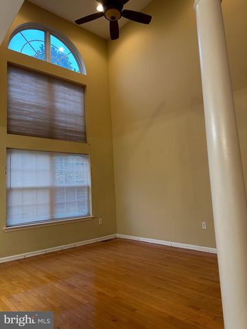 193 FOUNTAYNE LN, Lawrenceville, NJ 08648