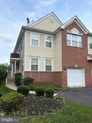 193 FOUNTAYNE LN, Lawrenceville, NJ 08648