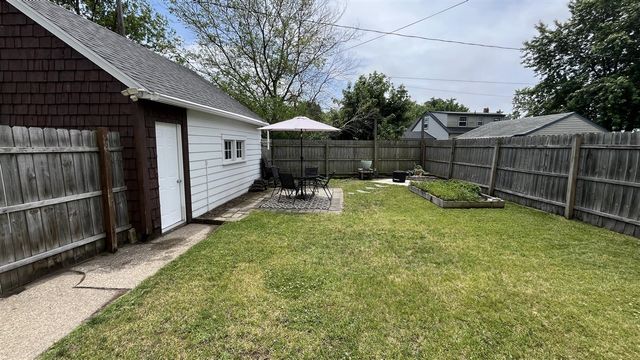 1193 Cornell Road, Muskegon, MI 49441