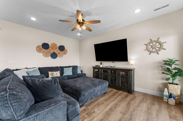 294 Settlers Cove, Kimberling City, MO 65686