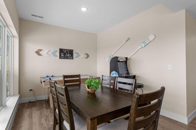 294 Settlers Cove, Kimberling City, MO 65686