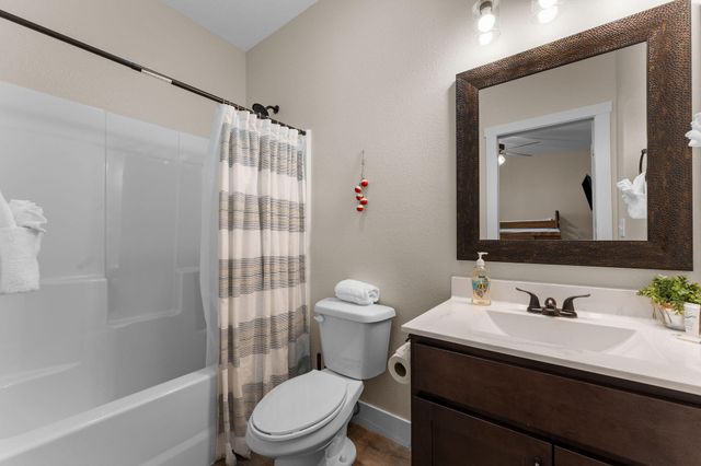 294 Settlers Cove, Kimberling City, MO 65686