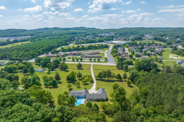 10424 E Brainerd Road, Apison, TN 37302