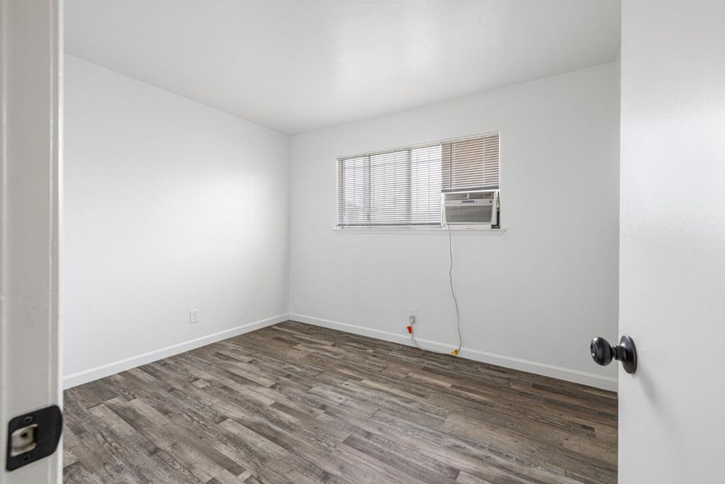 Image 18 of property listing at 4312 W Dorothea Avenue, Visalia, CA 93277