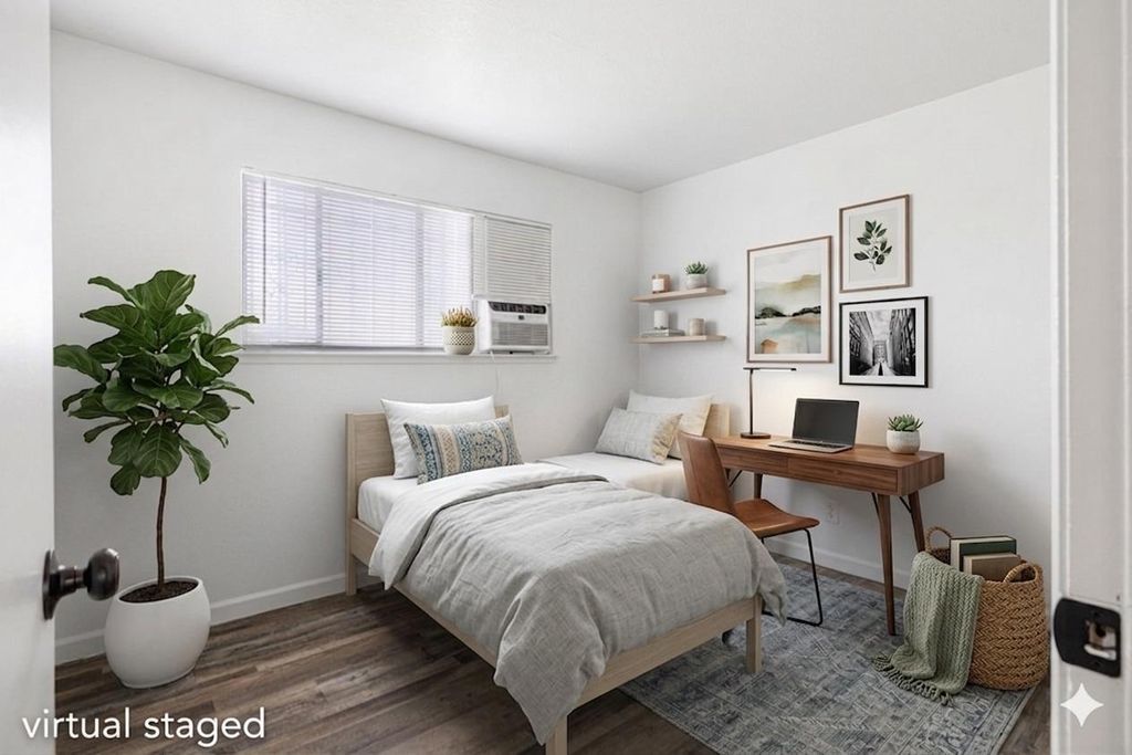 Image 21 of property listing at 4312 W Dorothea Avenue, Visalia, CA 93277