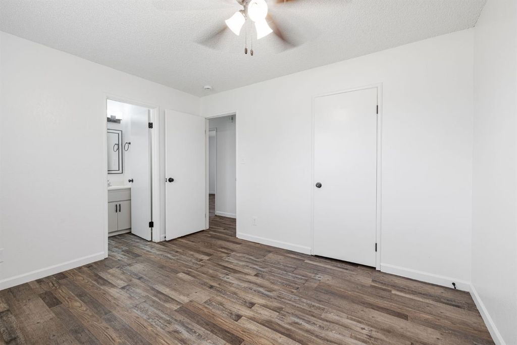 Image 23 of property listing at 4312 W Dorothea Avenue, Visalia, CA 93277