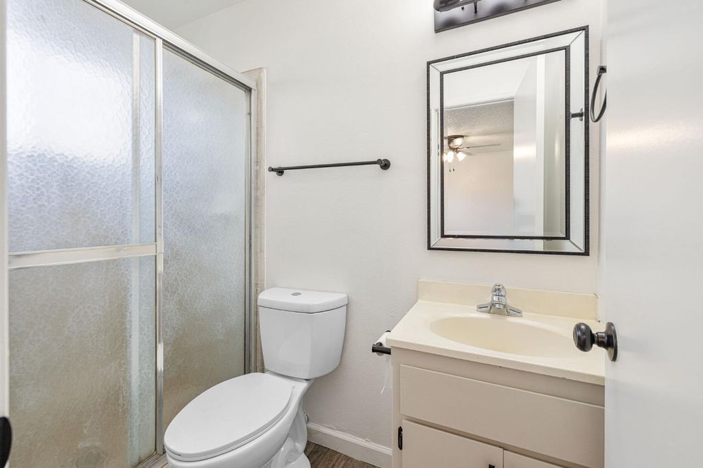 Image 25 of property listing at 4312 W Dorothea Avenue, Visalia, CA 93277