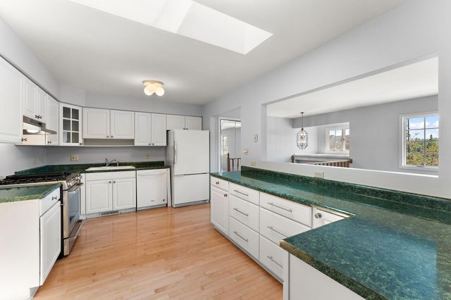 204 Barbara Jean Drive, Schererville, IN 46375