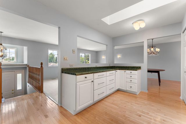 204 Barbara Jean Drive, Schererville, IN 46375