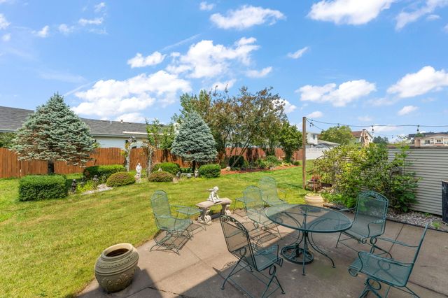 204 Barbara Jean Drive, Schererville, IN 46375