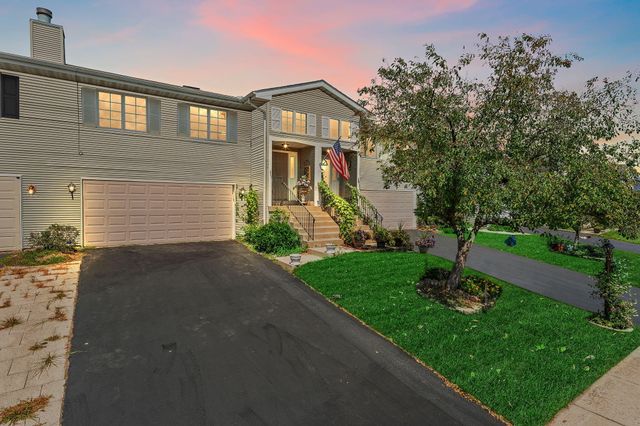 204 Barbara Jean Drive, Schererville, IN 46375