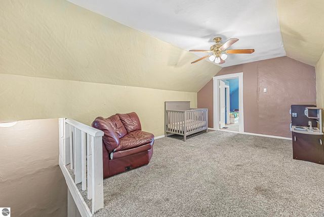 11470 S 39 Road, Cadillac, MI 49601