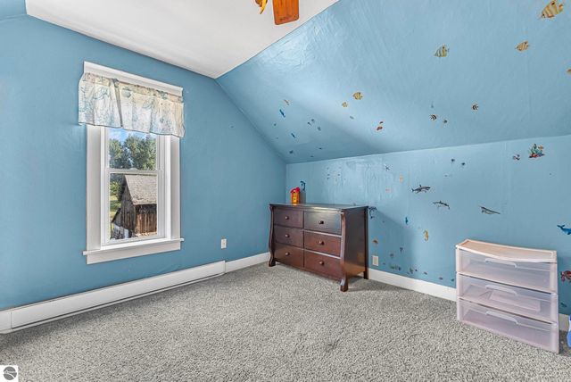 11470 S 39 Road, Cadillac, MI 49601