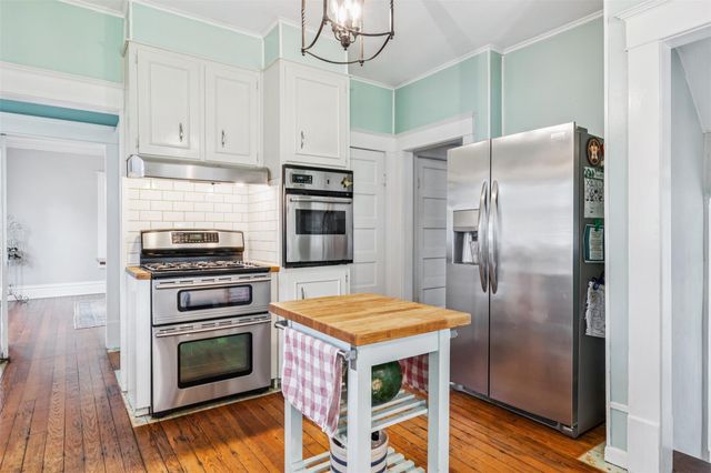 1004 Mitchell Street, Gonzales, TX 78629