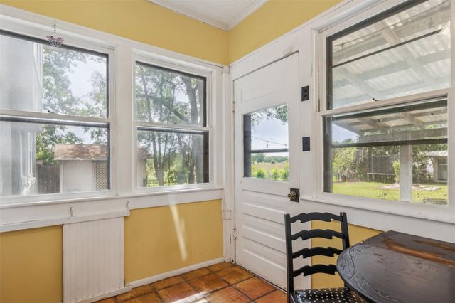1004 Mitchell Street, Gonzales, TX 78629