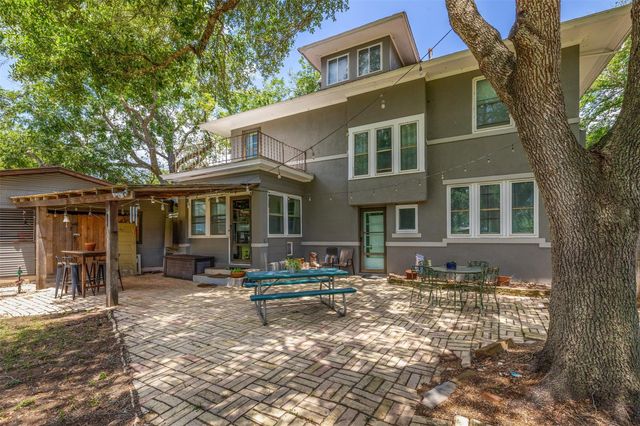 1004 Mitchell Street, Gonzales, TX 78629