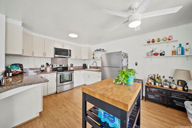 453 Ulupaina Street A, Kailua, HI 96734