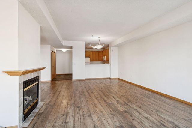 645 N 1st Street 306, Minneapolis, MN 55401