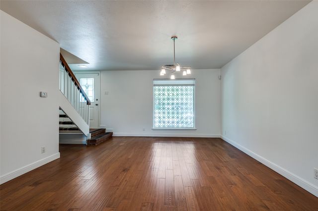 1210 Mcham Street, Irving, TX 75062