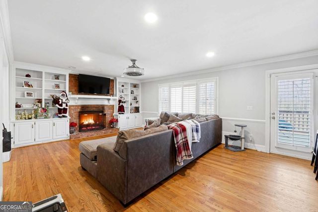 2021 Oak Branch Way, Stone Mountain, GA 30087