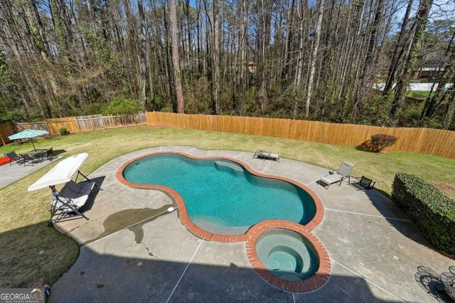 2021 Oak Branch Way, Stone Mountain, GA 30087