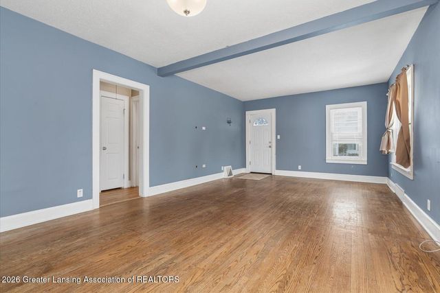 415 Winifred Avenue, Lansing, MI 48917