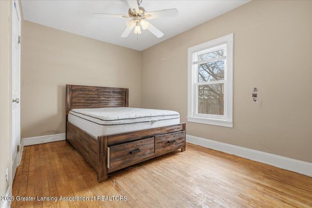 415 Winifred Avenue, Lansing, MI 48917