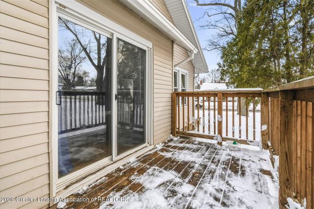 415 Winifred Avenue, Lansing, MI 48917