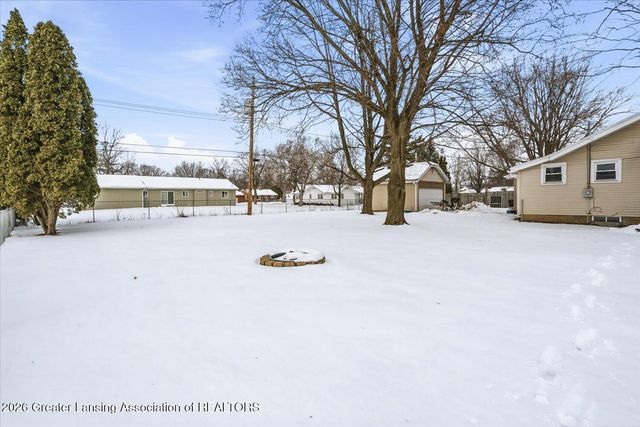 415 Winifred Avenue, Lansing, MI 48917