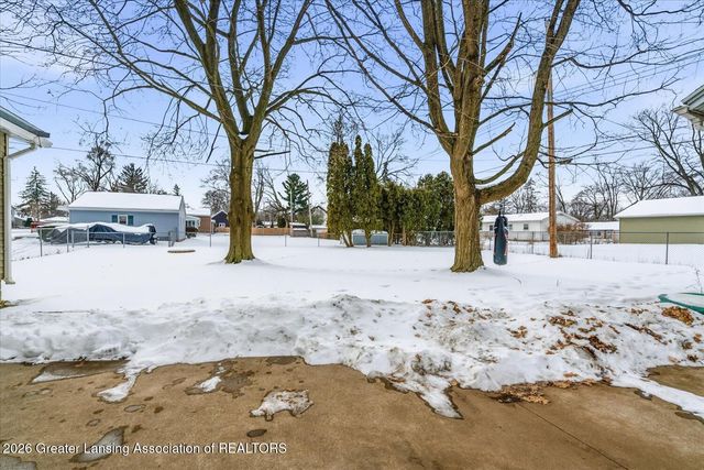 415 Winifred Avenue, Lansing, MI 48917