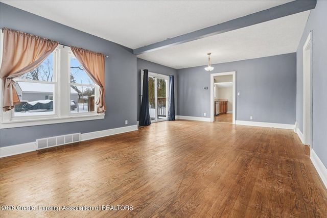 415 Winifred Avenue, Lansing, MI 48917