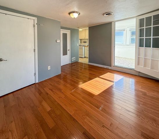 258-260 Main St 2, Ashland, MA 01721